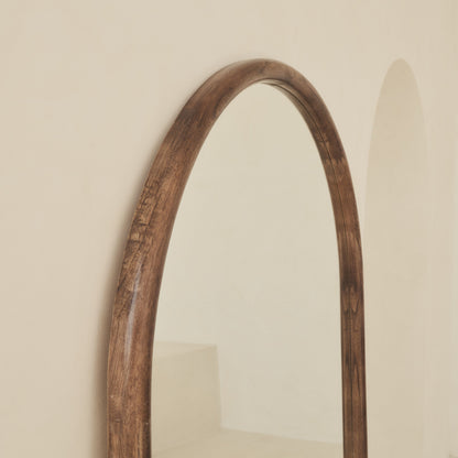 Haus Amora – Grande espelho de corpo inteiro mit geschwungener Holzrahmung (180 cm x 90 cm)**