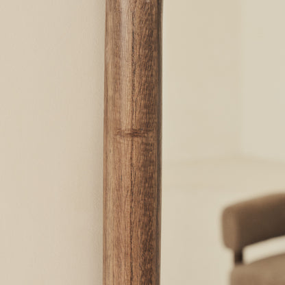Haus Amora – Grande espelho de corpo inteiro mit geschwungener Holzrahmung (180 cm x 90 cm)**