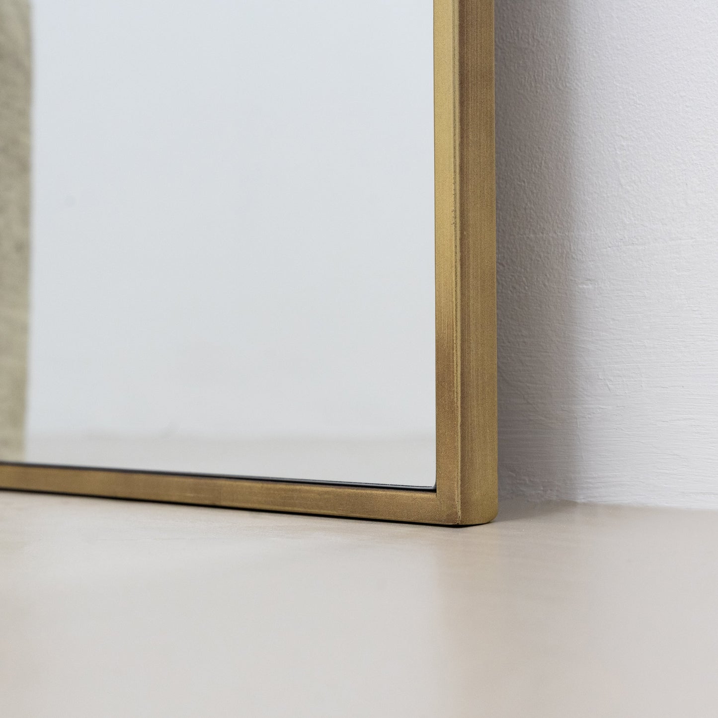 Full Length Dourado Large Arched Metal Mirror corner