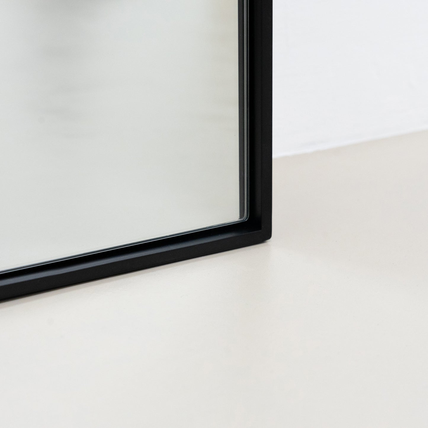 Espelho de corpo inteiro extra grande em metal preto, 200 cm x 100 cm