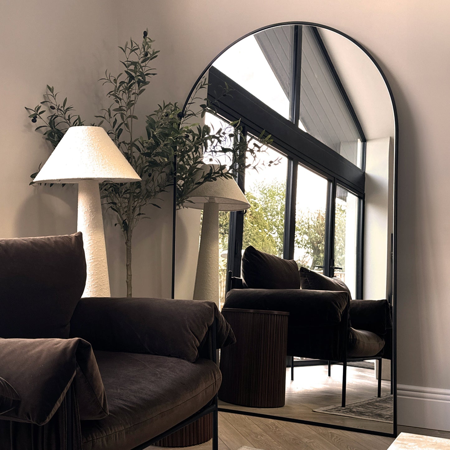 Haus Liberty - espelho de corpo inteiro aus metal preto mit design arqueado 180cm x 110cm