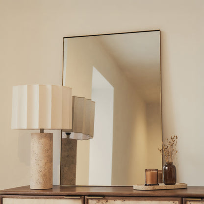 Haus Theo – Espelho de parede retangular em metal dourado (90 cm × 60 cm)