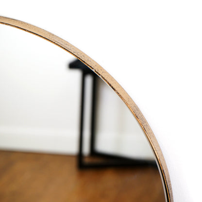 HausTheo – Grande, curvo espelho de corpo inteiro aus metal dourado (160 cm x 50 cm)