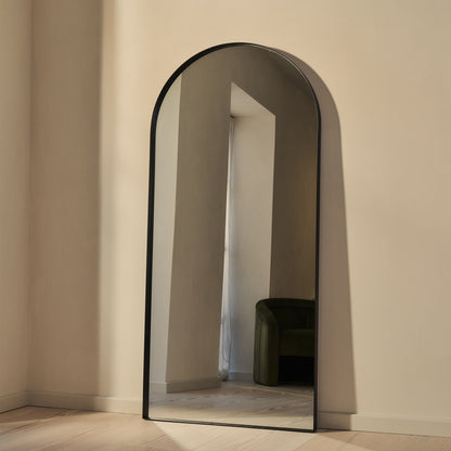 Haus Arcus – espelho de corpo inteiro mit metal pretobogen (170 cm x 80 cm)