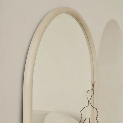 Elis – Espelho extra grande em betão curvo, do chão ao teto, 190 cm × 100 cm